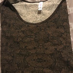 LuLaRoe Black/brown graphic print classic tee